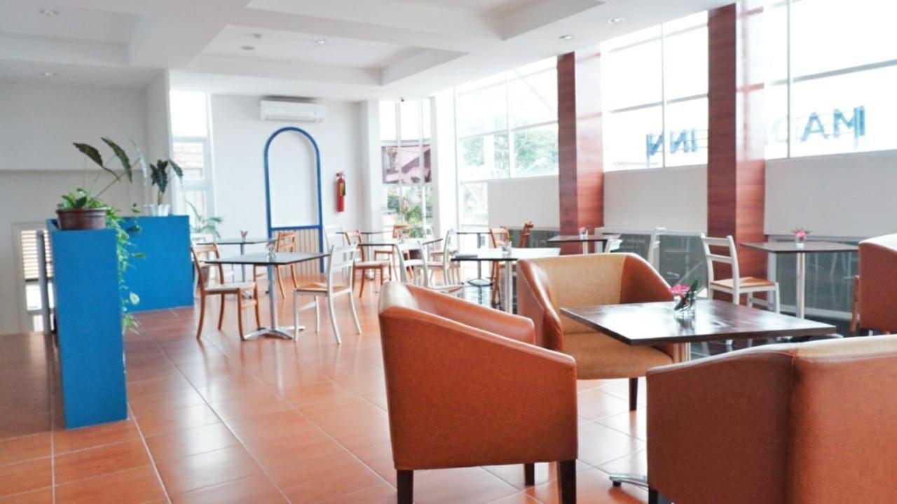 Madina Inn Yogyakarta Exteriér fotografie
